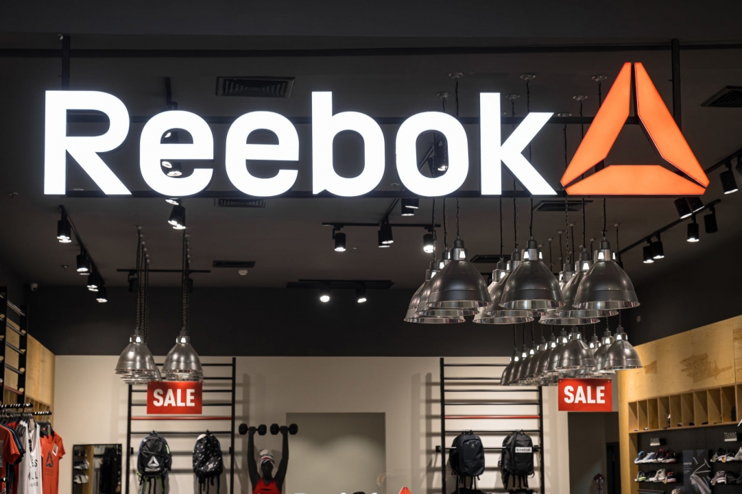 El rapero Master P y el exjugador de la NBA Baron Davis negocian la compra de Reebok