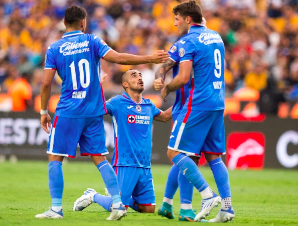Cruz Azul designa como director técnico interino a Raúl 